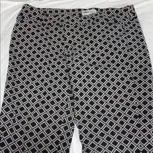 Pattern capris
